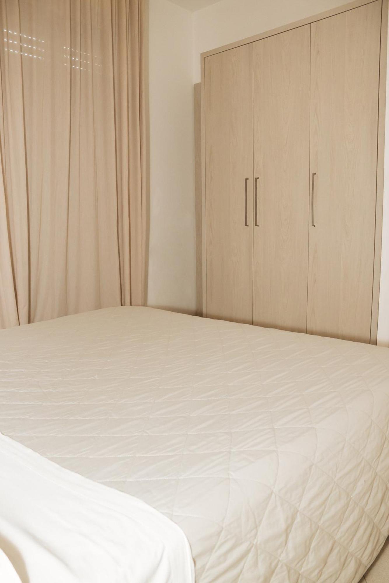 Gabbiano Apartments Римини Экстерьер фото